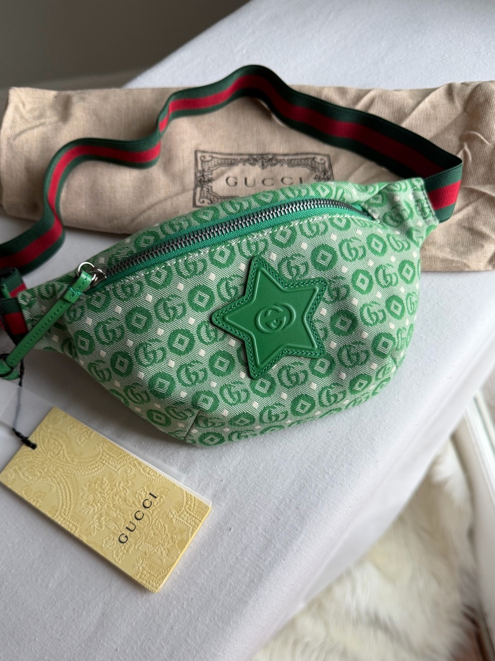 Gucci GG Supreme Mushroom Belt Bag NWT